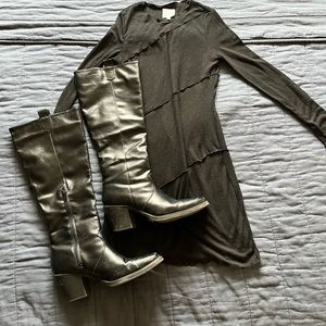 KNEE HIGH BLACK BOOTS